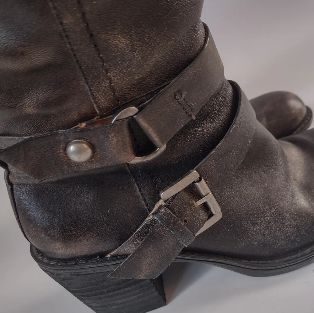 Sold on M Vintage 9 west tall dark brown boots 6.5 - Picture 6 of 9